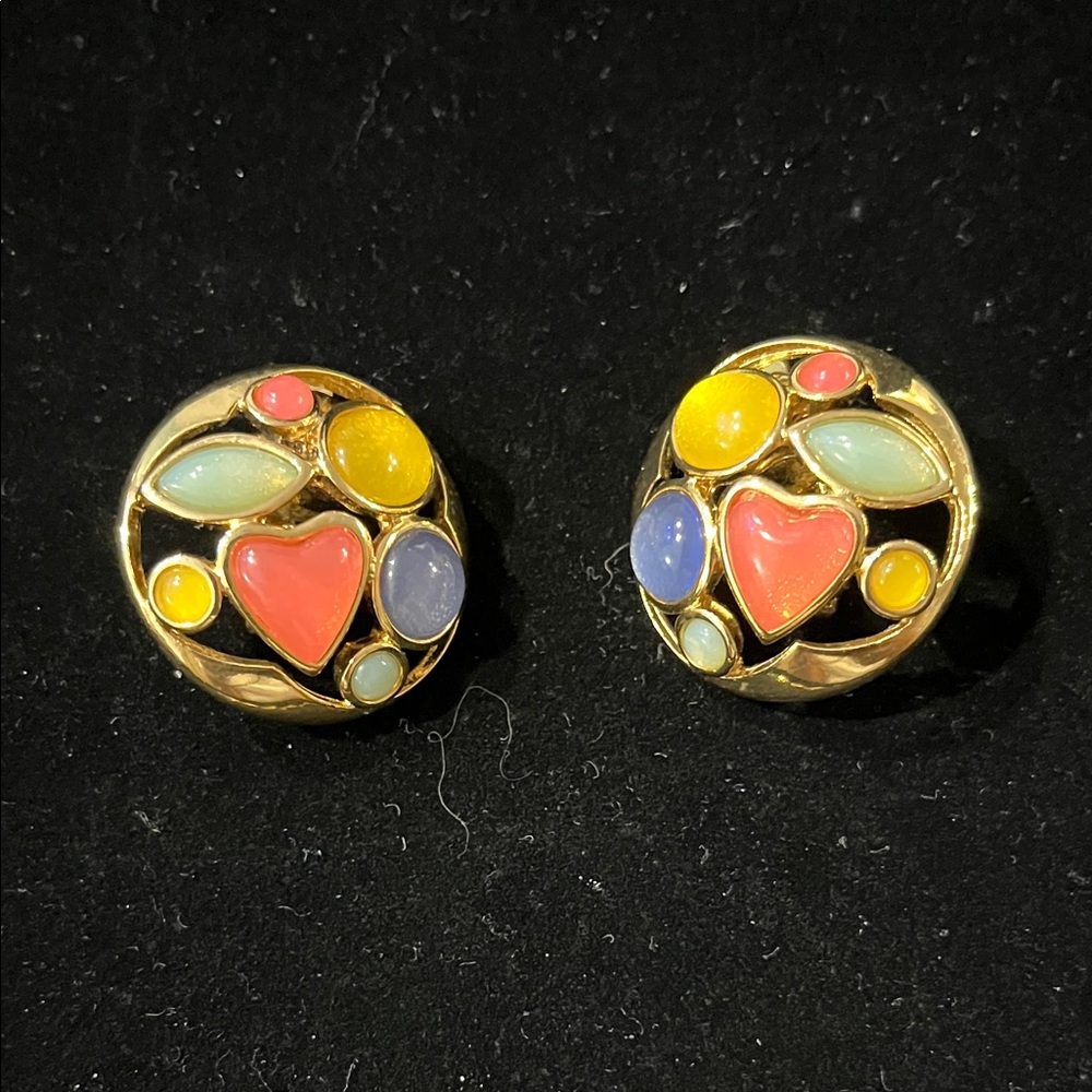 1636 * Trifari 1980’s Jelly Belly Fruit Salad Bracelet and Earrings Set - Picture 4 of 12